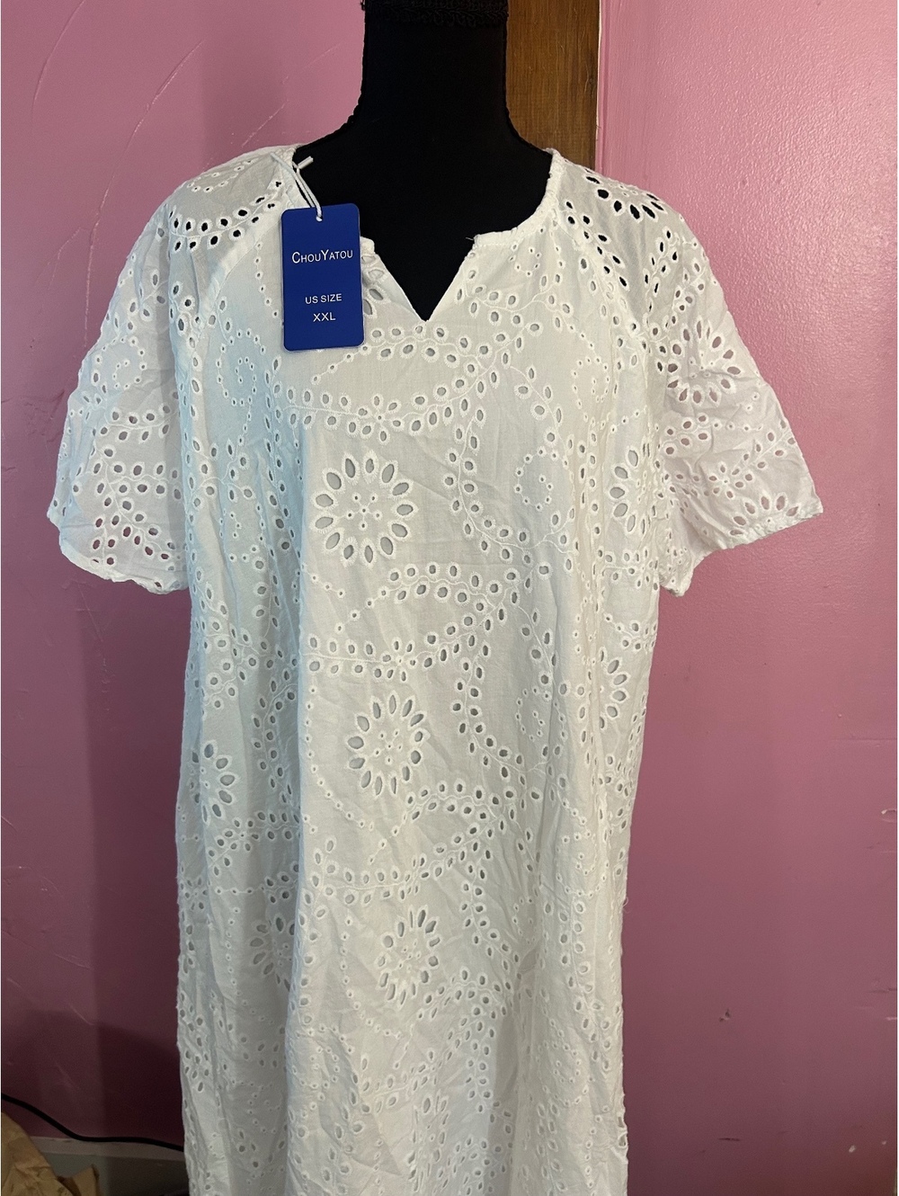 Chouyatou White Eyelet Embroidered XXL Dress
